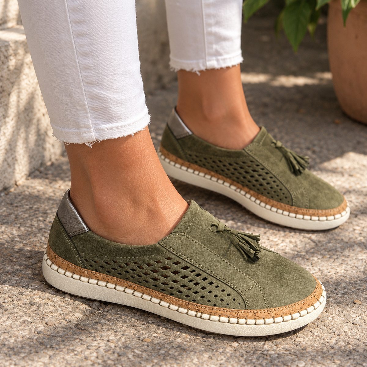 Sadie Stretch Tassel Loafers | Hudson & Wells