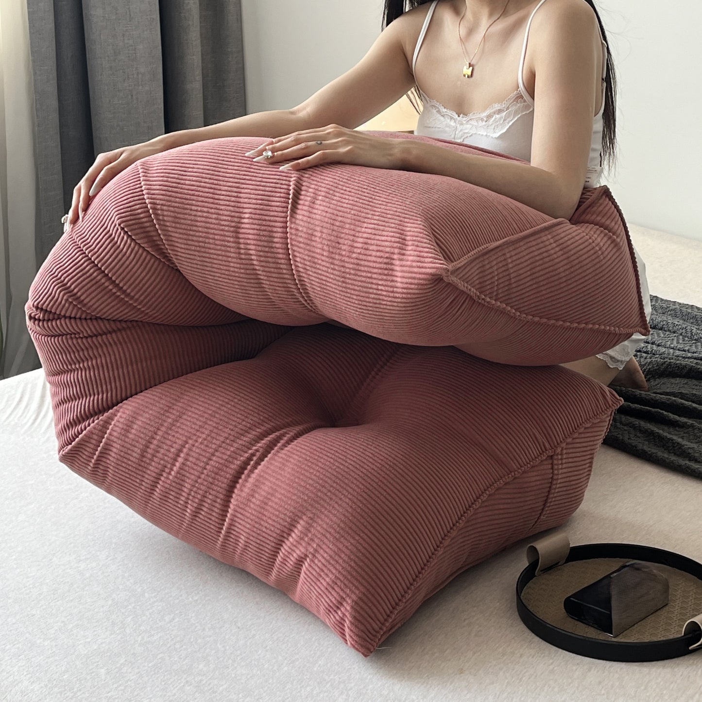 Inspire Polyester Wedge Pillow