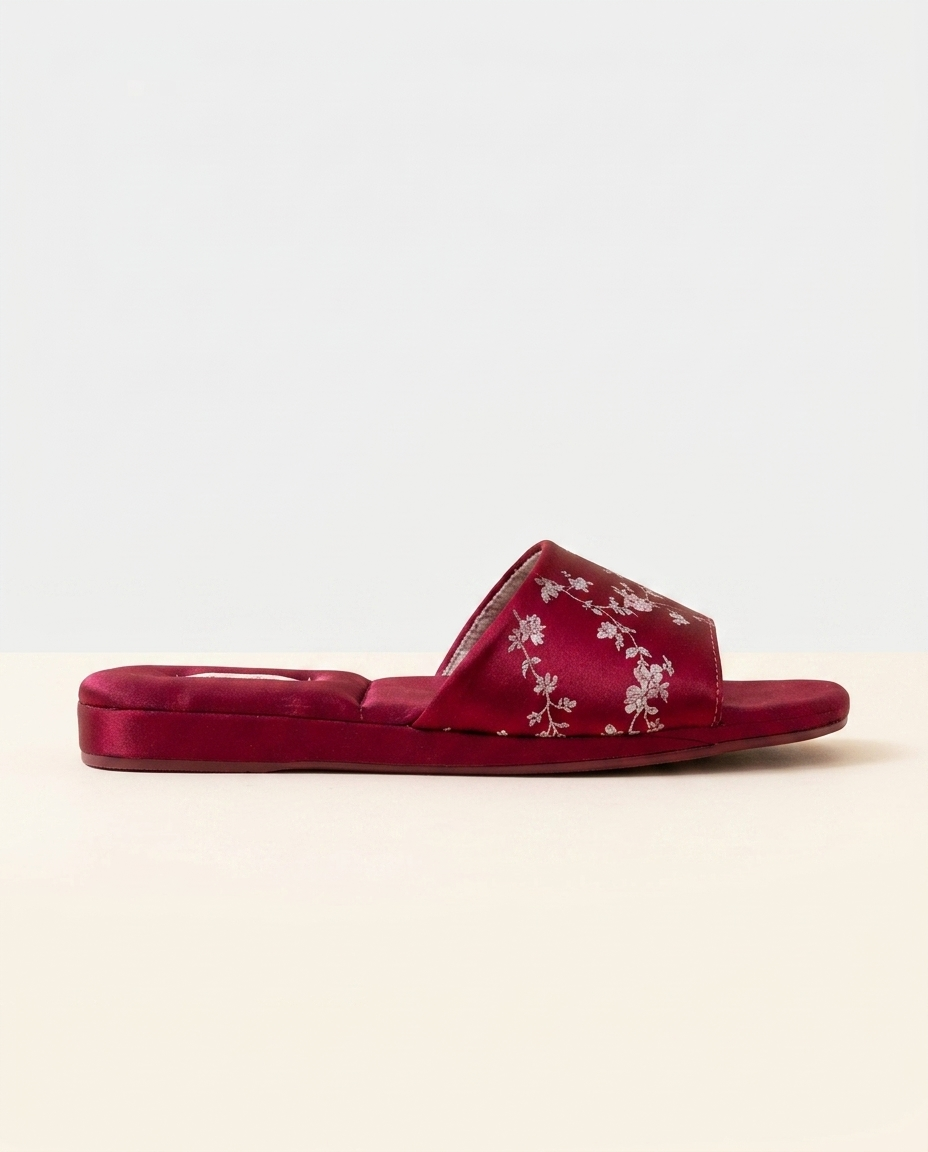 Hayes Brocade Slide