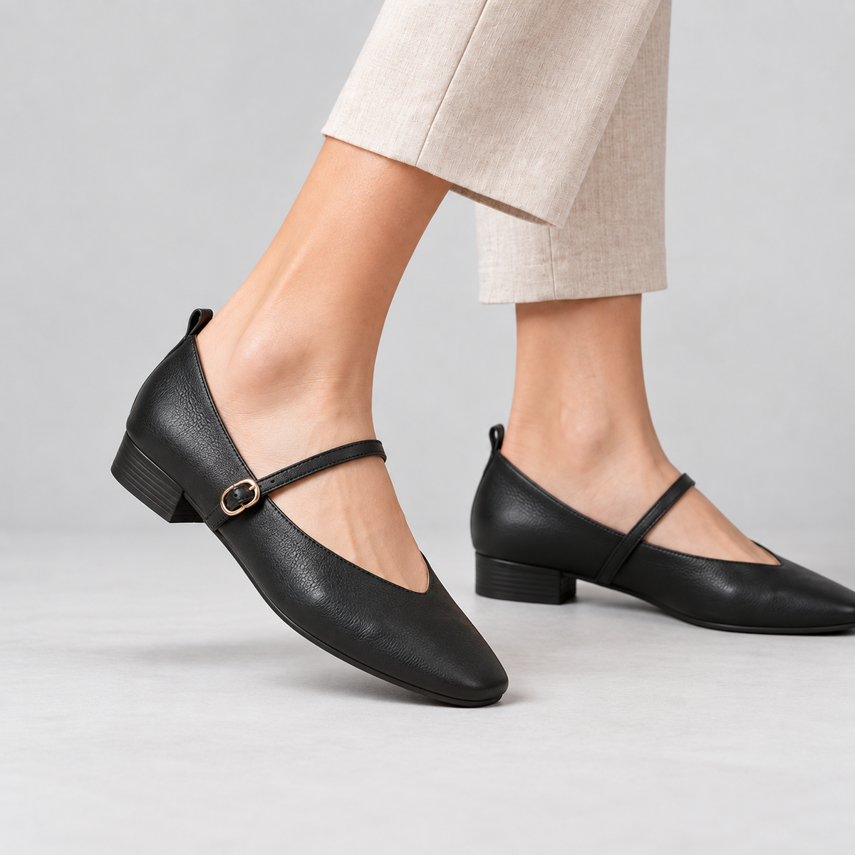 Diana Women's Cushioned Shoes, Broad Size Range | Hudson & Wells