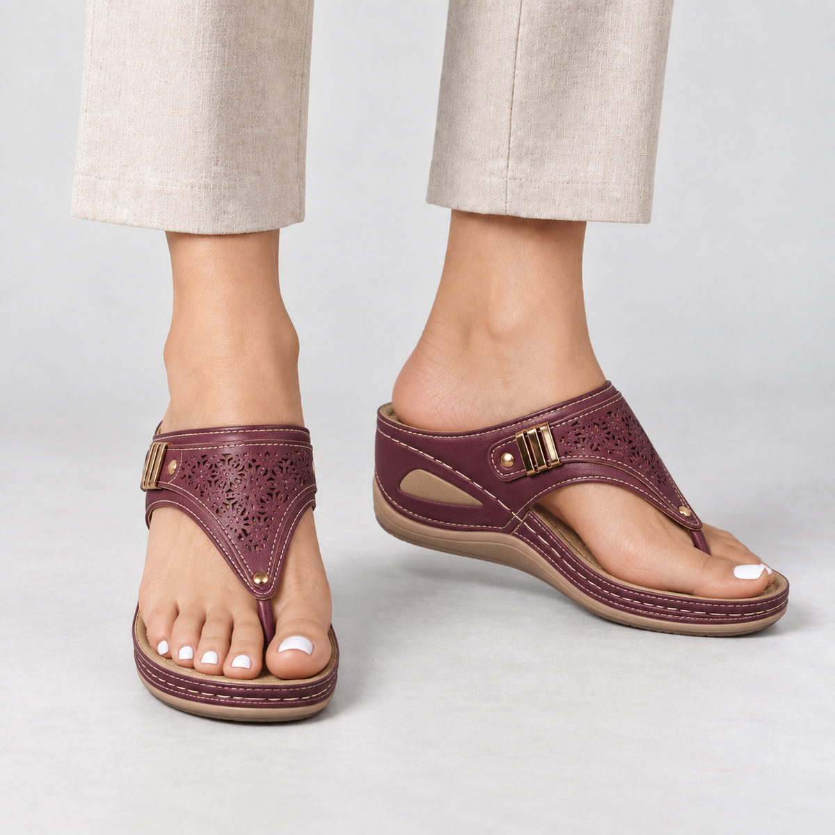 Etta Women's Lightweight Rubber-Sole Wedge Sandals — Burgundy | Hudson & Wells