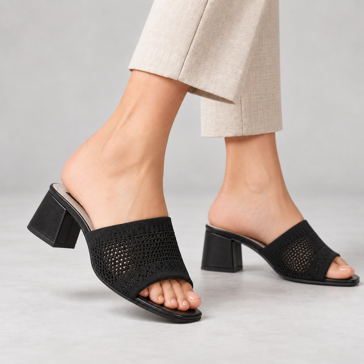 Lorna Women's Cushioned Slide Sandals | Hudson & Wells