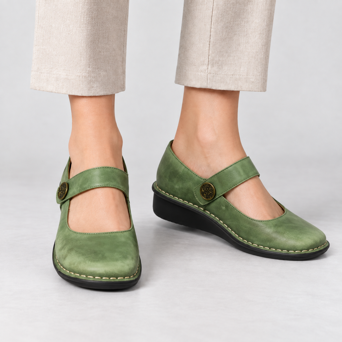 Marian Women's Orthopedic Comfort Shoes, Half-Size Options — Green | Hudson & Wells