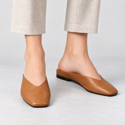 Nash V-Cut Mule | Hudson & Wells