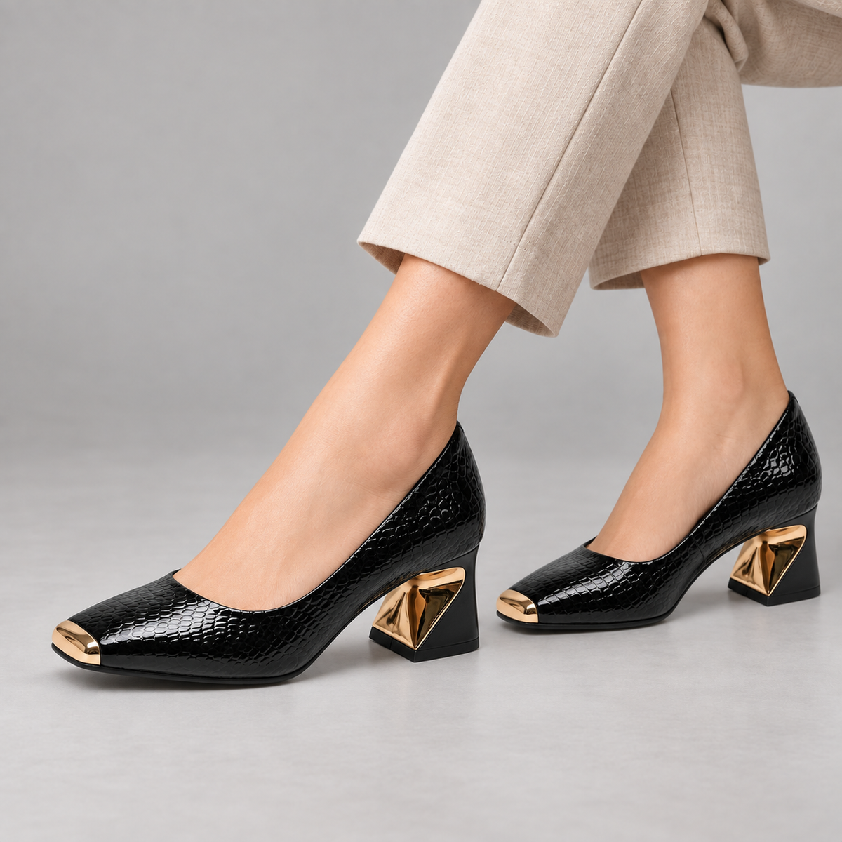 Nolan Sculpted Block-Heel Pump | Hudson & Wells