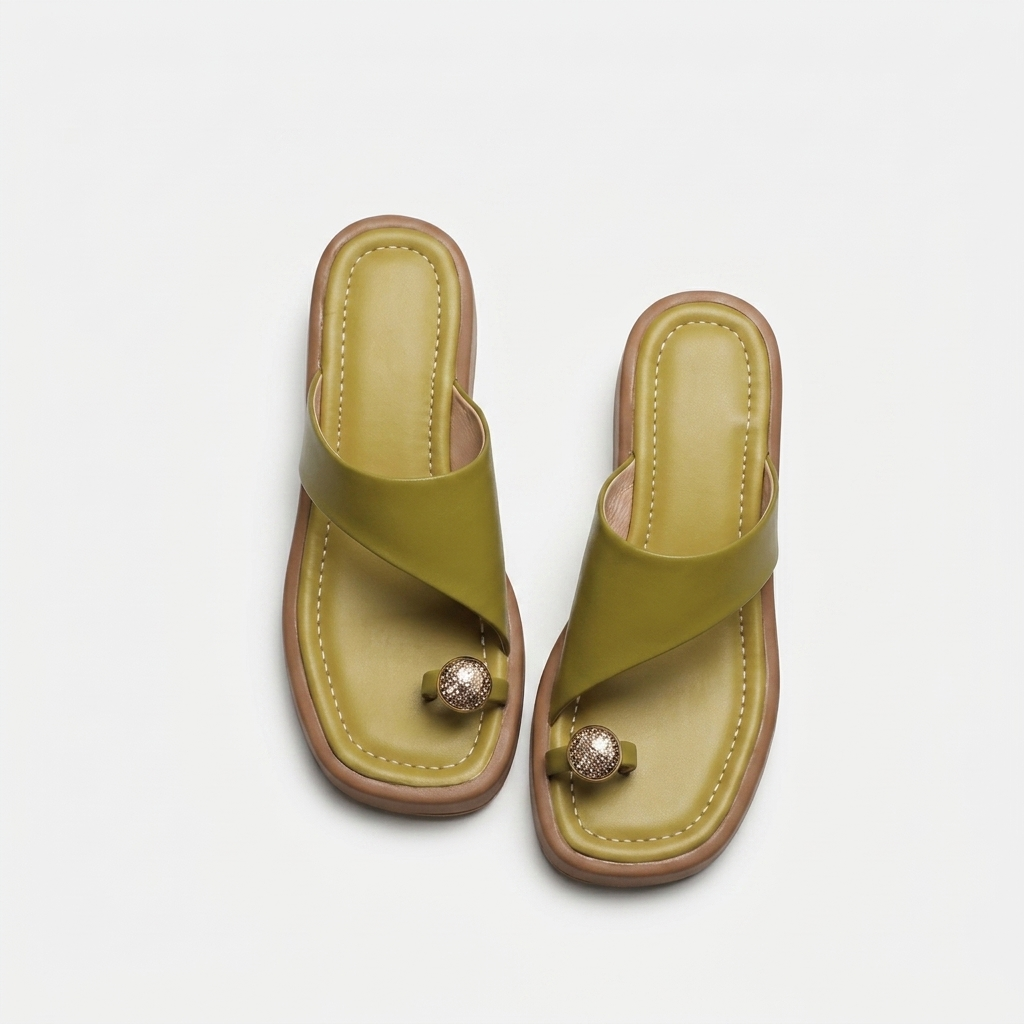 Oliver Metal-Accent Slide | Hudson & Wells