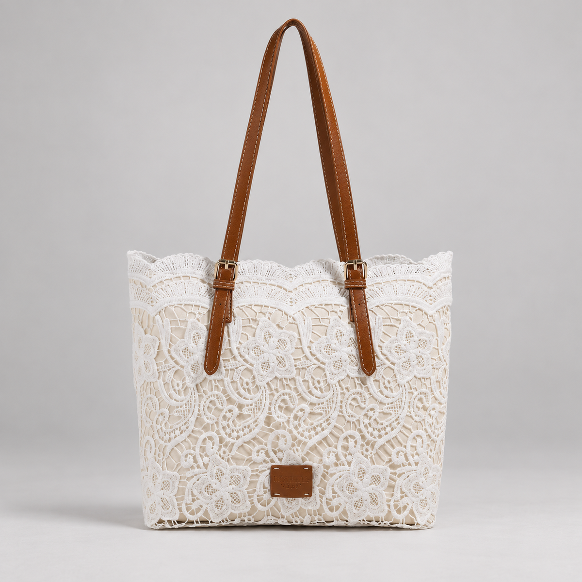 Peggy Adjustable-Strap Floral Shoulder Tote — White | Hudson & Wells